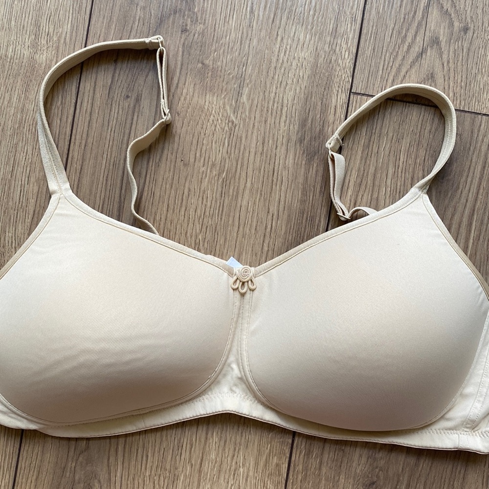 Amoena mastectomy bra Sz 44